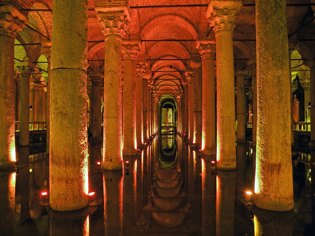 Best Places To Take A Selfie In Istanbul : Basilica Cistern