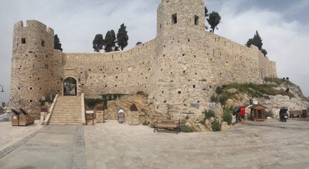 Family Holidays in Turkey  : Kuşadası Castle