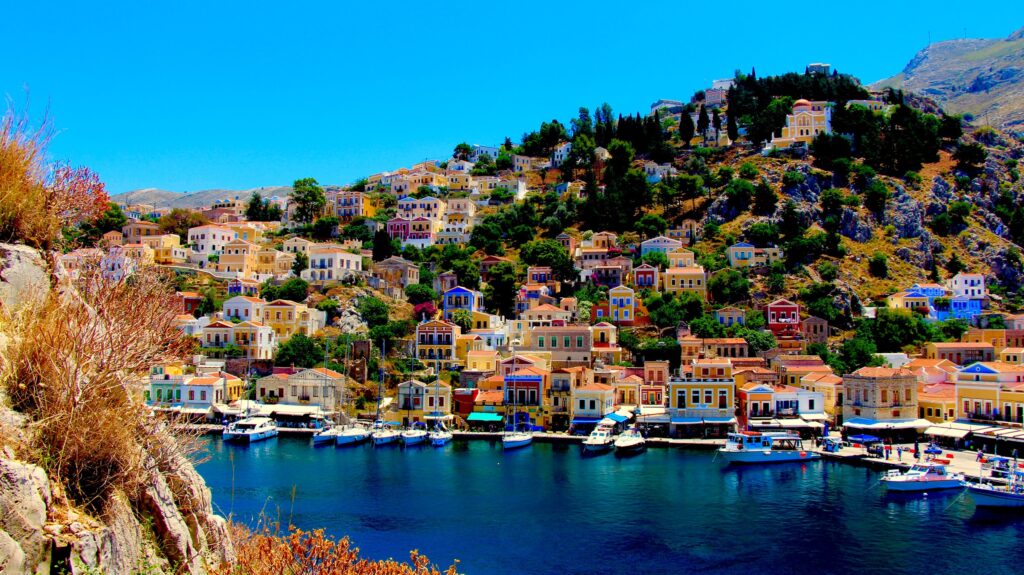 Symi Travel Guide : The island of multi-colors