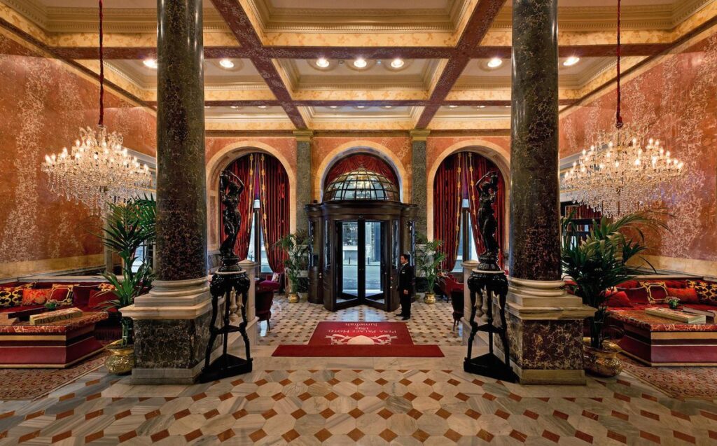 Hoteles más románticos en Estambul: palacio de Pera