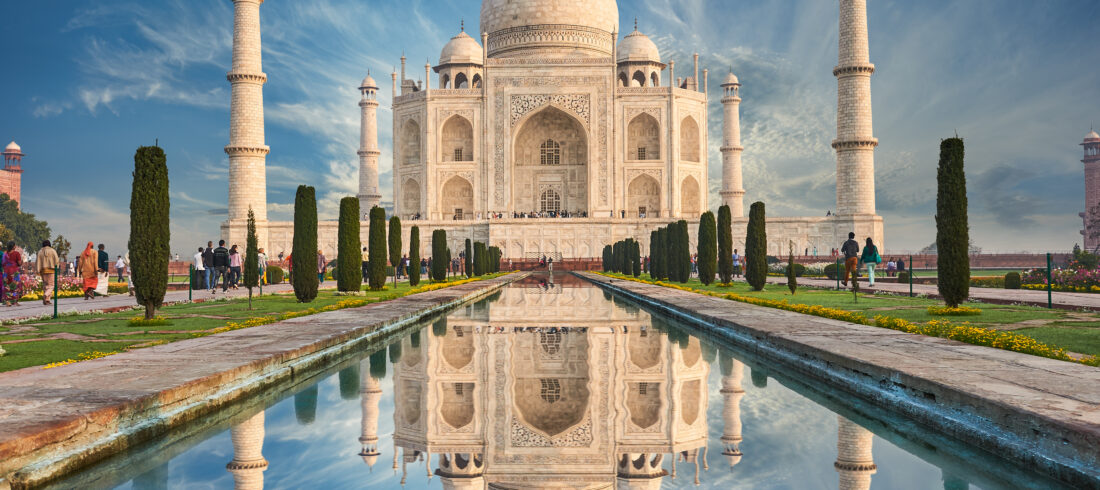 Taj Mahal India, Agra. 7 world wonders. Beautiful Tajmahal travel destination.