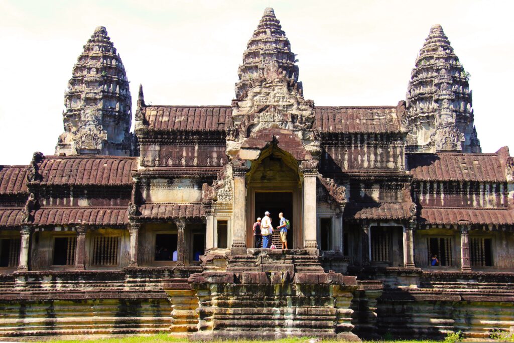 Cambodia Adventure : Angkor Wat Temple