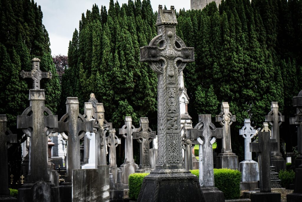 Top 12 Attractions in Dublin / Glasnevin Cemetery