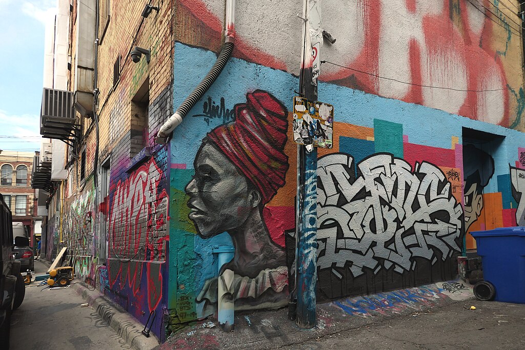 Best Things to Do in Toronto / Graffiti Alley - Toronto