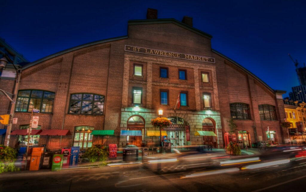 Best Places to Visit in Toronto / St Lawrence Market