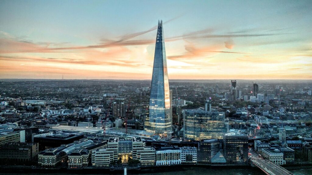 Best Places to Visit in London in 2024 / The Shard