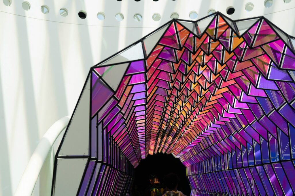 15 Best Places to Visit in San Francisco / One Way Color Tunnel, SFMOMA