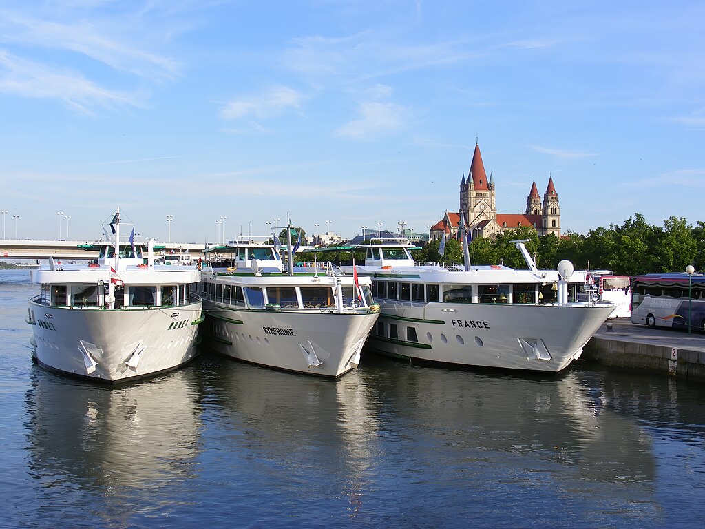 13 Best Things to Do in Vienna / Danube River, Vienna