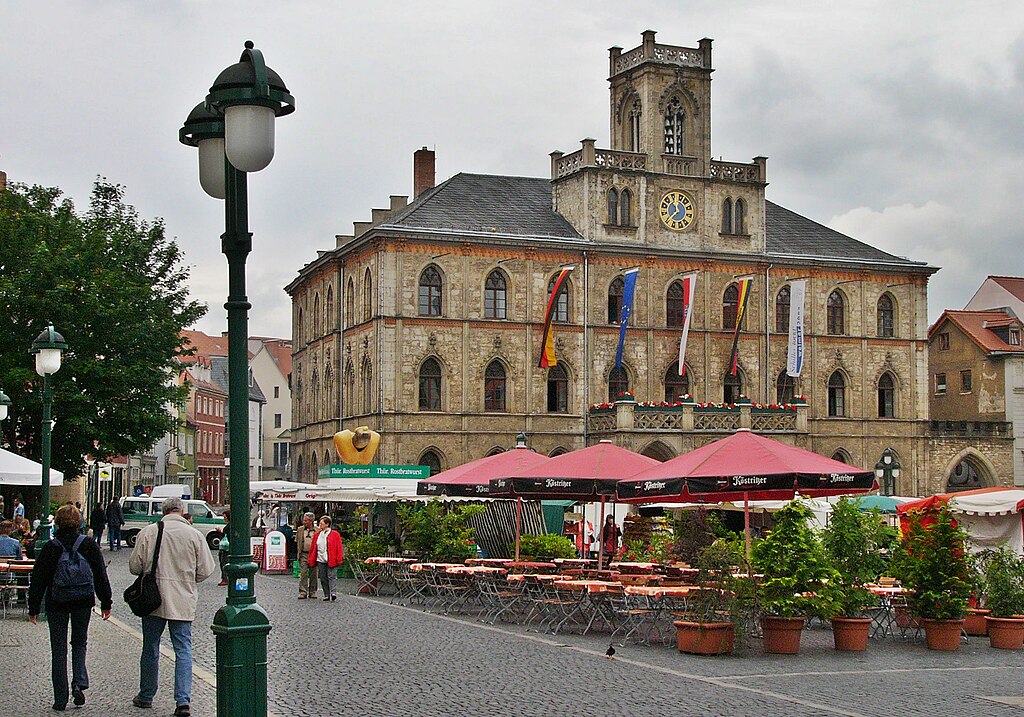 12 Best Things to Do in Weimar / Historical Weimar Market Square
