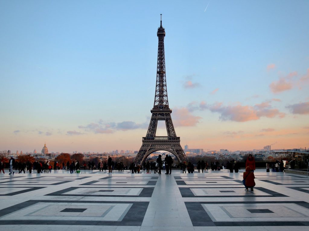 Europe Tour Packages / Eiffel Tower, Paris